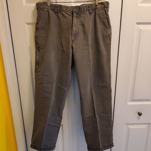 2 listings for $33- Dockers Men's Pants 38X32